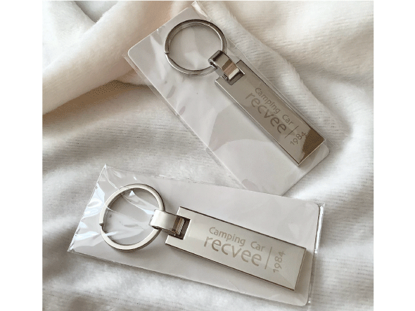 アイパック オリジナルグッズ MARKLESS STYLE TS-0326 メタルプレートキーホルダー